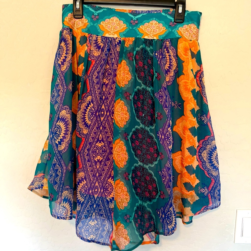 HD in Paris. Colorful Silk Skirt